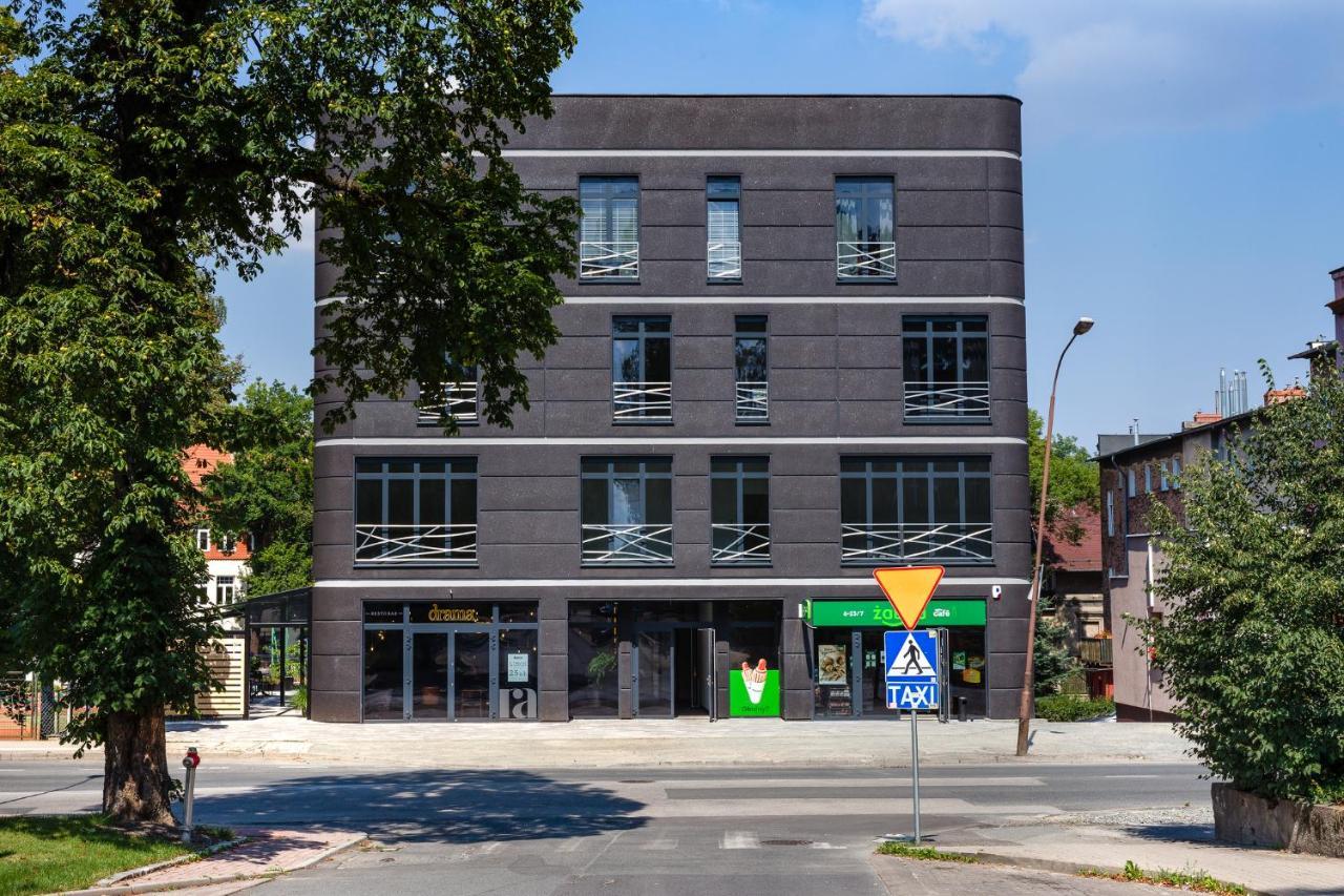 Luxo Apartments 13 เยเลเนียกูรา ภายนอก รูปภาพ